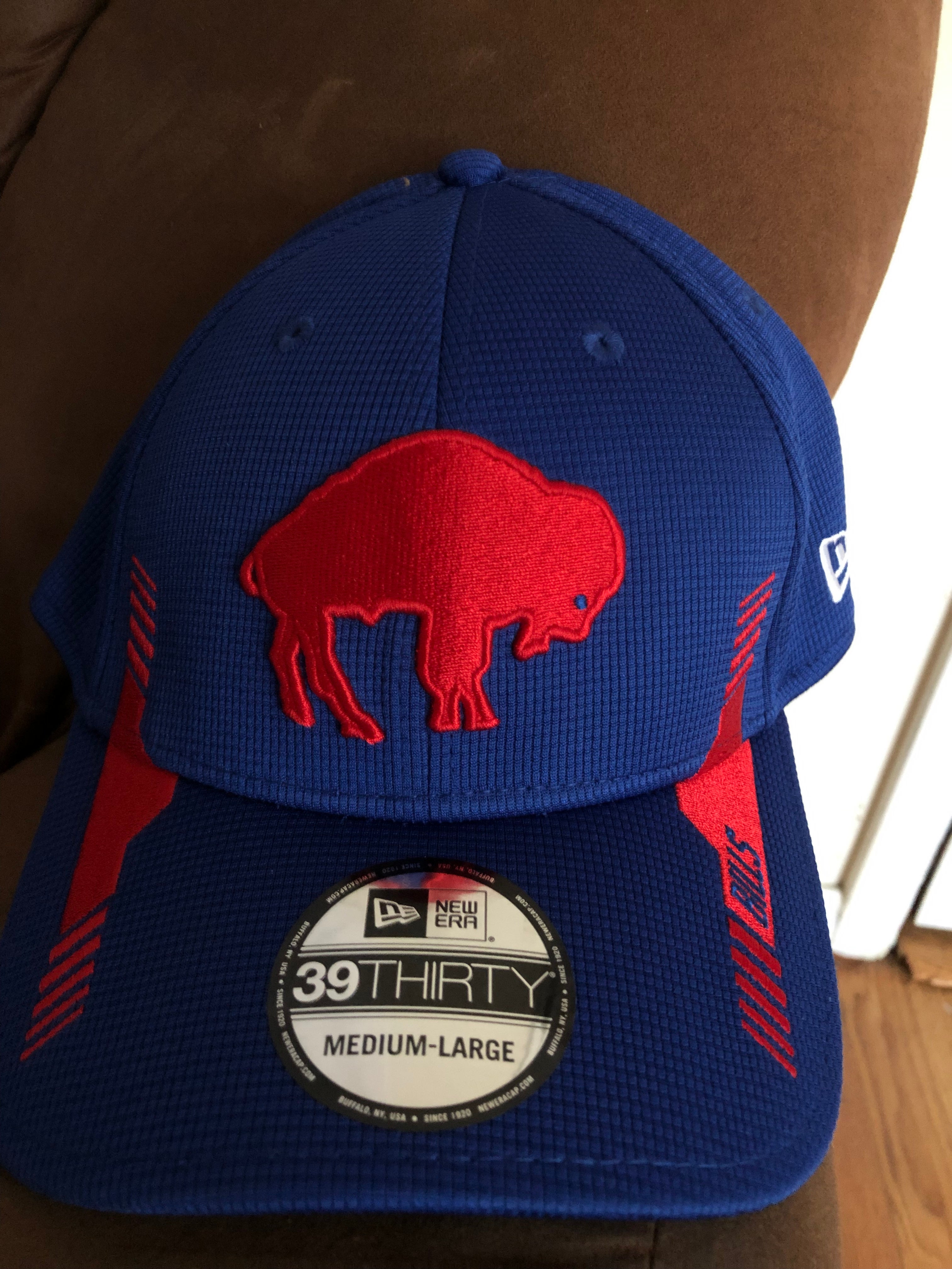 Buffalo Bills NFL BLACK-CLASSIC FLEX Hat by New Era