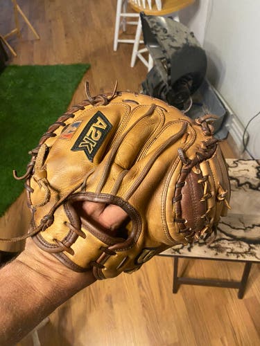 Right Hand Throw 32.5" A2K Catcher's Glove
