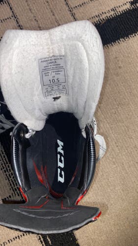 CCM FT390 Mens size 10.5D