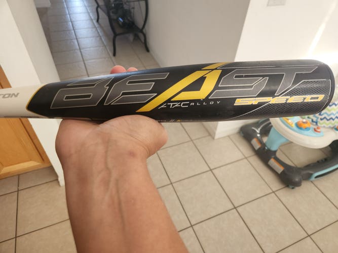 Used USSSA Certified Easton Alloy Beast Speed Bat (-10) 18 oz 28"