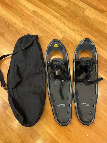 Thunder Bay Snow shoes and Carrying Case