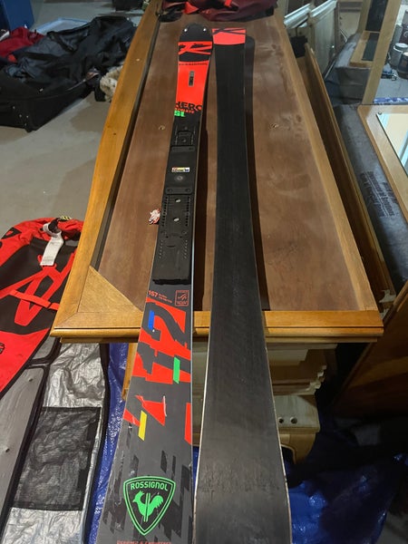 Used Unisex 2020 Rossignol Racing Hero FIS SL Pro Skis Without Bindings