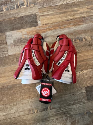 BRAND NEW UNIVERSITY OF ALABAMA MAVERIK ROME GOALIE GLOVES