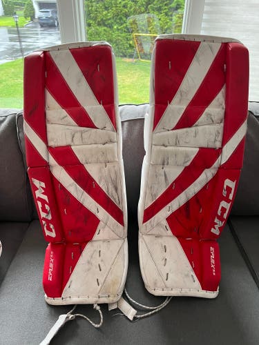 Ccm Eflex 5.9 goalie leg pads 30+1 jr