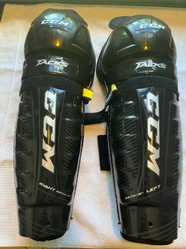 CCM Tacks 9550 Shin Pads