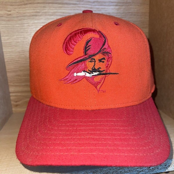 Vintage New Era Pro Model Tampa Bay Buccaneers “Bucs” NFL Snapback Hat Cap  USA