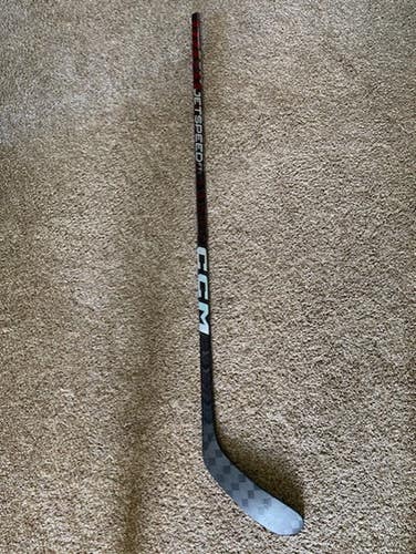 Intermediate New Right Handed CCM JetSpeed FT5 Pro Hockey Stick P28