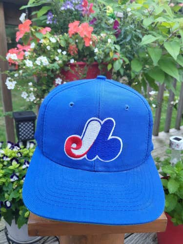 Vintage Rare Montreal Expos MLB Baseball Sports Blue Plain Logo Hat Cap Snapback