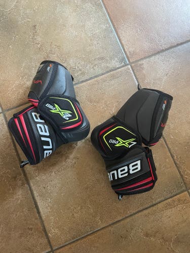 New Medium Bauer VAPOR 2X PRO Elbow Pads