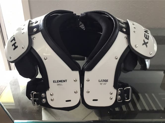 Adult Large Xenith Shoulder Pads *only used a few times