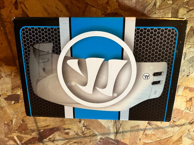 New Warrior MFE104 Straight Cut Visor