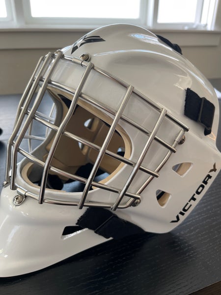Victory V8 Goalie Mask helmet
