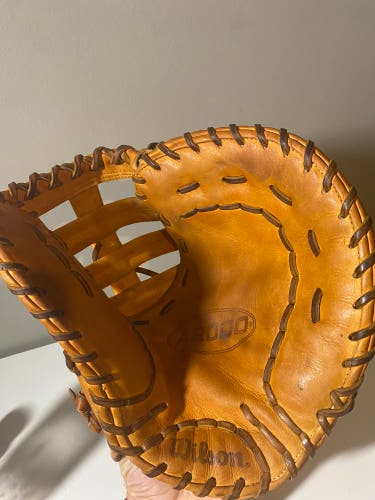 Wilson A2000 First Base Mitt RHT A2800 Pro Stock