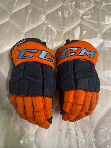 CCM 14" Super Tacks Gloves