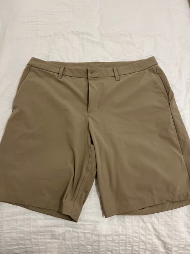 New Size 38 Lululemon Shorts