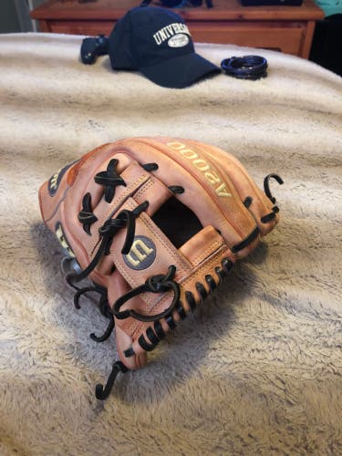Used Right Hand Throw 11.5" DP15 A2000 Baseball Glove