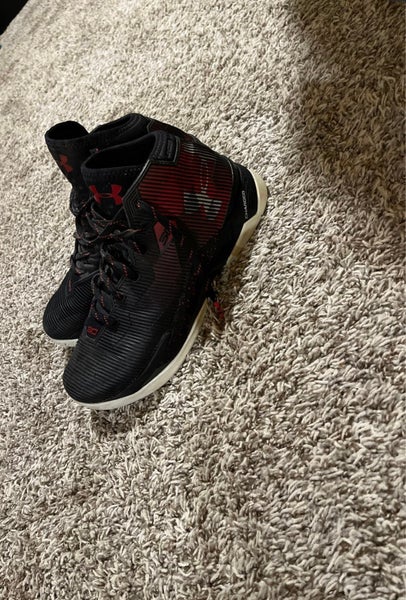 Curry  Red/Black Basketball Shoes Sz 10 | SidelineSwap