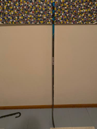 Intermediate Right Handed P92  Nexus Geo Hockey Stick