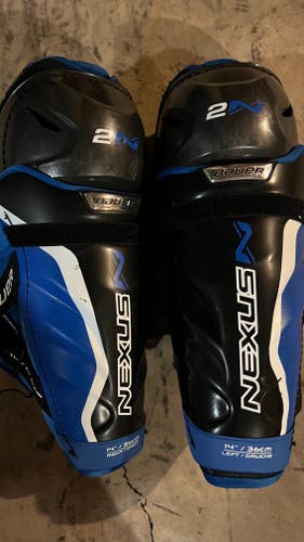 New Bauer Nexus 2N Shin Pads