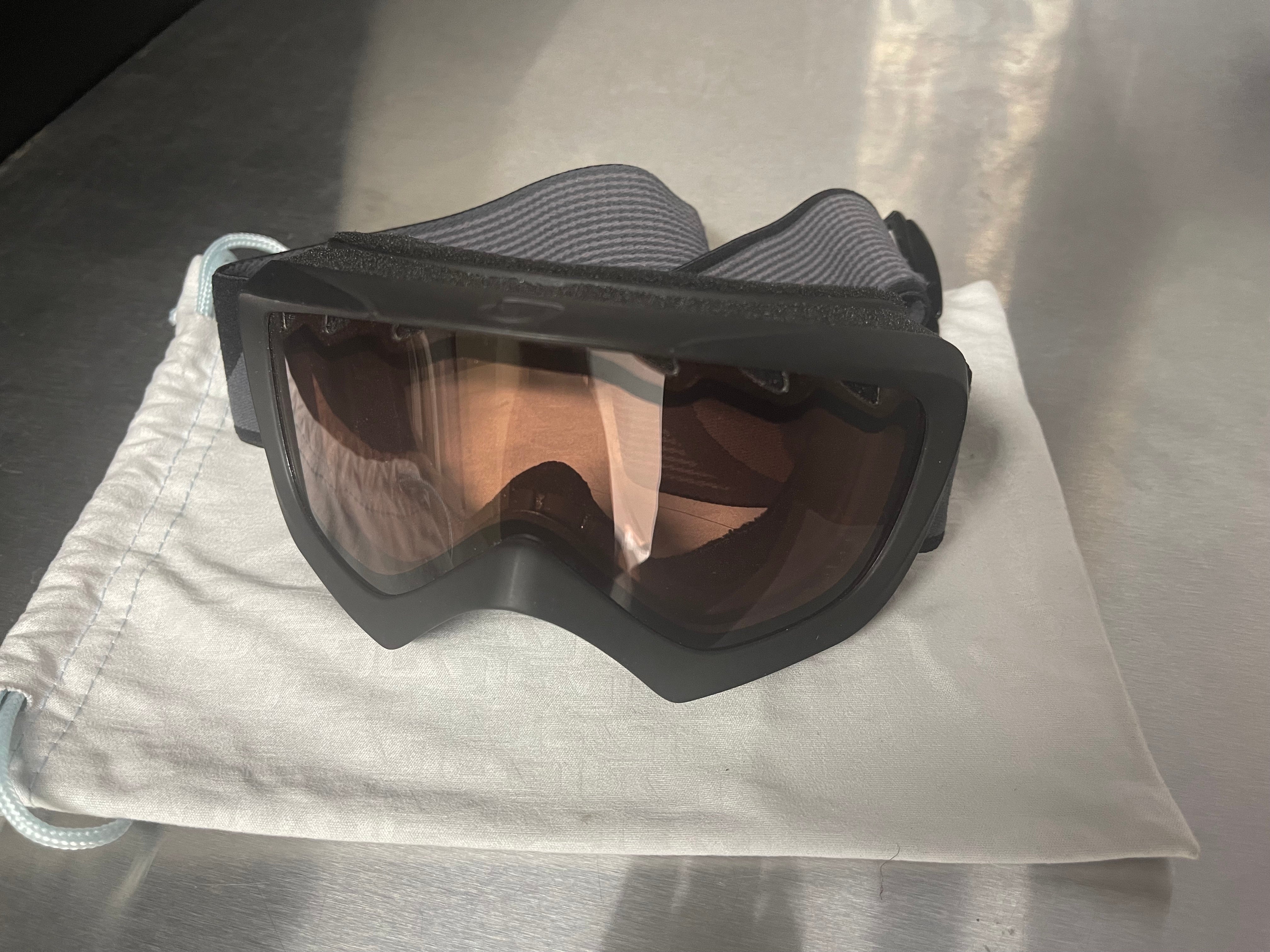 ski goggles used
