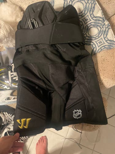 Vegas Golden Knights Team Insured Senior Large Warrior Covert QRE Pro Hockey Pants