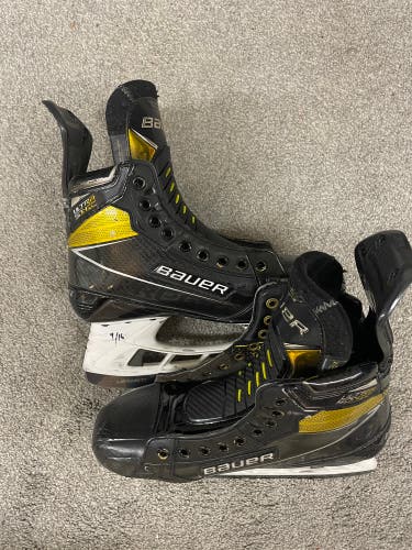 Used Bauer Regular Width Size 8.5 Supreme UltraSonic Hockey Skates
