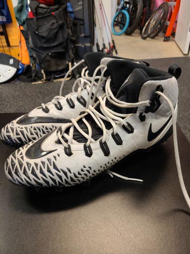 Nike 880144-101 Size 16 Football Cleats