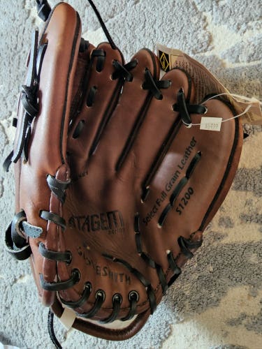 New Right Hand Throw S1200 Baseball Glove 12"