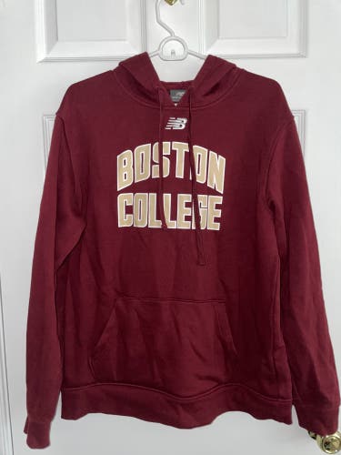 Used Medium New Balance Sweatshirt