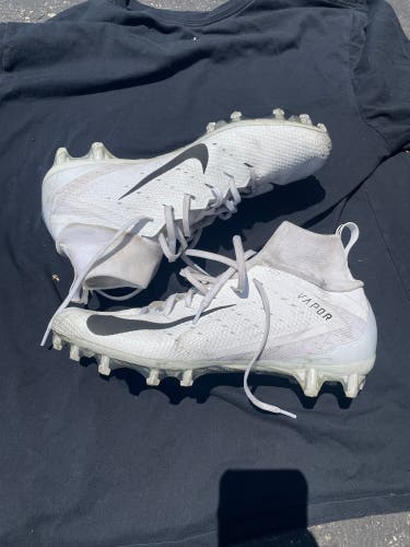 Nike Men's Vapor Untouchable 3 Pro Cleats