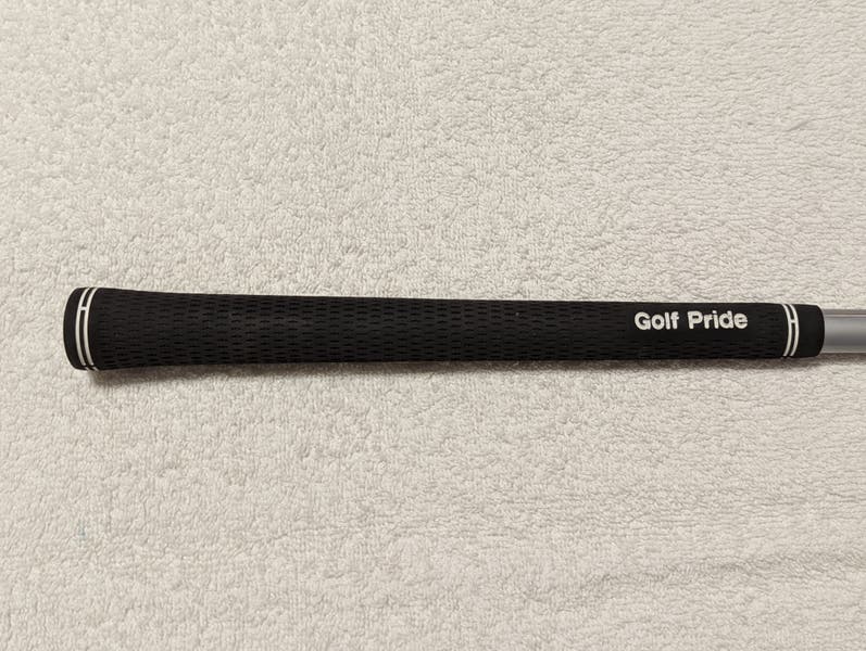 TaylorMade Fujikura Speeder 57 Stiff Flex Driver Shaft w Tip