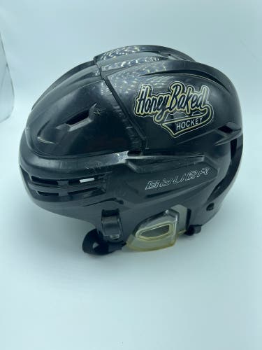 Used Medium Bauer Re-Akt Helmet