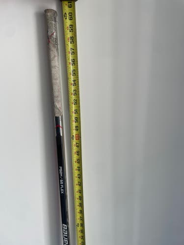 Intermediate Right Handed P92M  Vapor Hyperlite Hockey Stick
