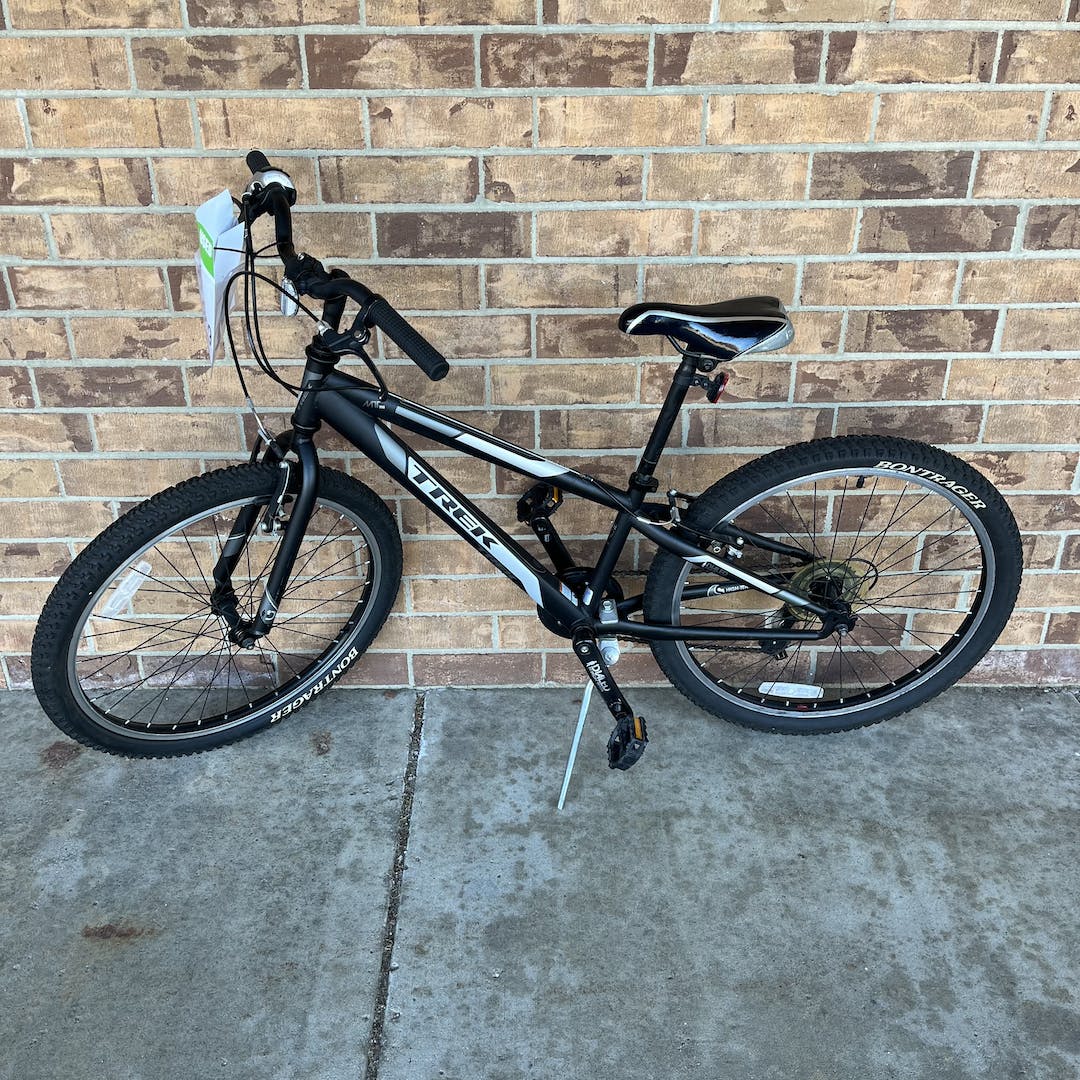 Used Trek Mt200 24\
