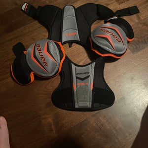 Youth Small Bauer  Supreme One.4 Shoulder Pads