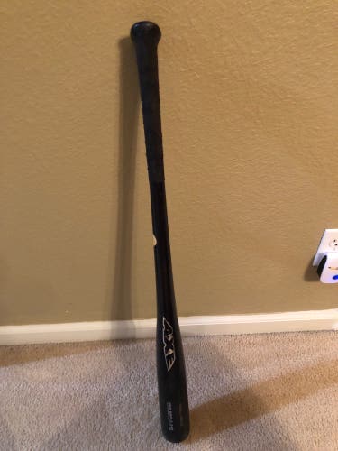 Axe Pro Maple 243 Wood (-3) 29 oz 32" Bat