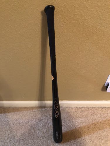 Axe Pro 243 Maple Wood (-3) 29 oz 32" Bat