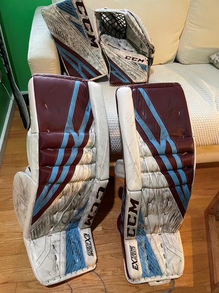 Used CCM Extreme Flex 4 Goalie Set:  Pads, Glove & Blocker
