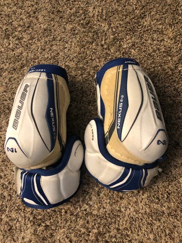 Used Large Bauer Nexus 1N Elbow Pads