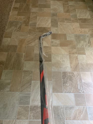 New Bauer Right Handed P28 87 Flex Vapor Flylite Team Stick