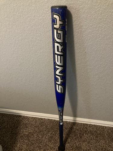 Easton Composite Synergy CNT SCN8. Great for Coaches running practices or the Senior League Player
