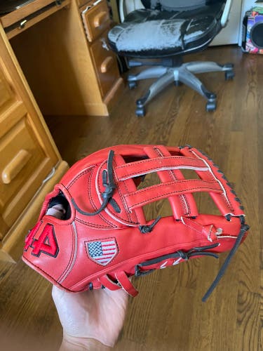 44 Pro 14" Softball Glove