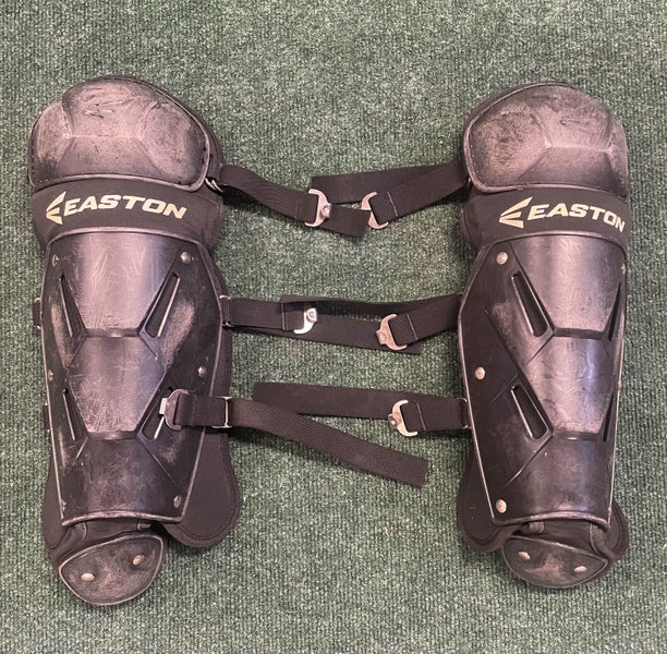 Used Easton Catcher's Leg Guard Youth (Age 9-12) Size 12.5"