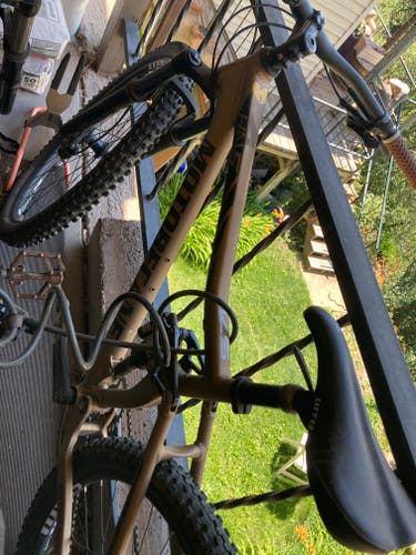 Used Unisex 2015 Motobecane Mountain Bike 18.5"