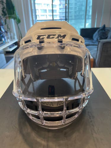 Used Medium CCM  Tacks 910 Helmet + Visor