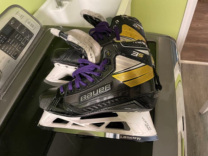 Used Bauer Regular Width Size 7.5 Supreme 3s Hockey Goalie Skates