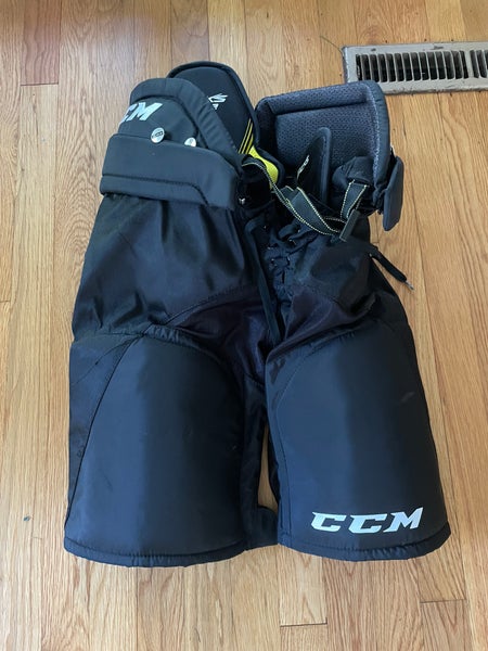 Used XL CCM Tacks 7092 Hockey Pants