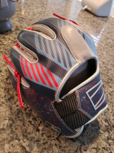 Used Infield 11.5" REV1X Baseball Glove