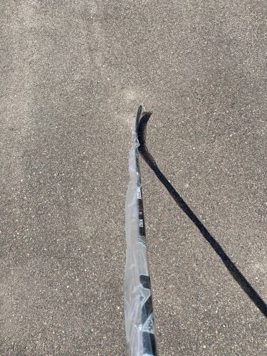 New Left Hand P92M Hockey Stick