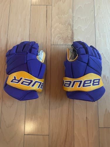 Bauer 14" Pro Stock Vapor Pro Team Gloves